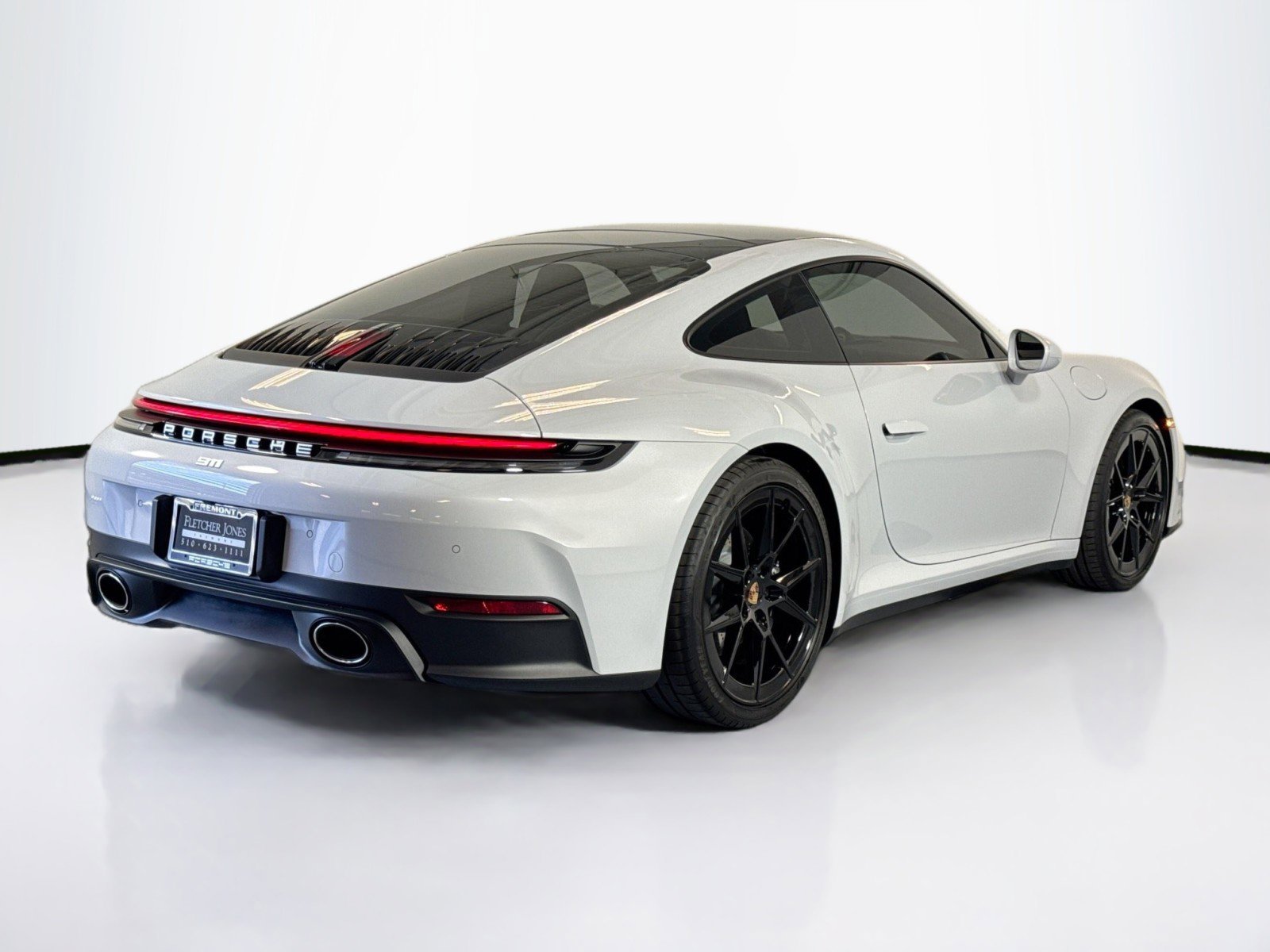Used 2025 Porsche 911 Carrera image 9