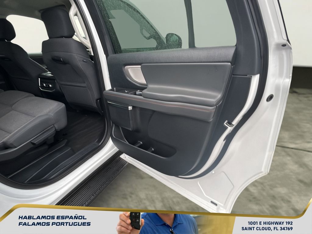 Used 2025 Ford Expedition Max Active image 34