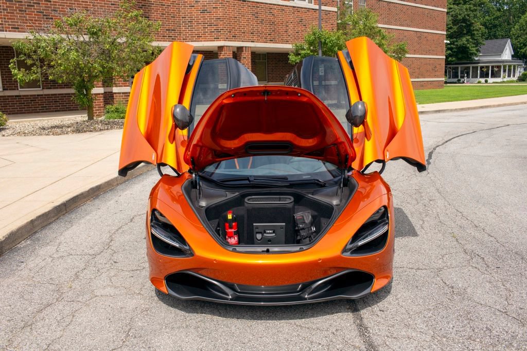 Used 2018 McLaren 720S Performance RWD image 39