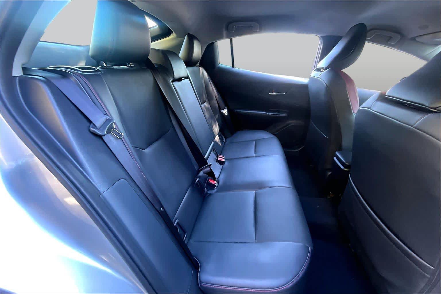Used 2024 Toyota Prius Prime FWD image 19