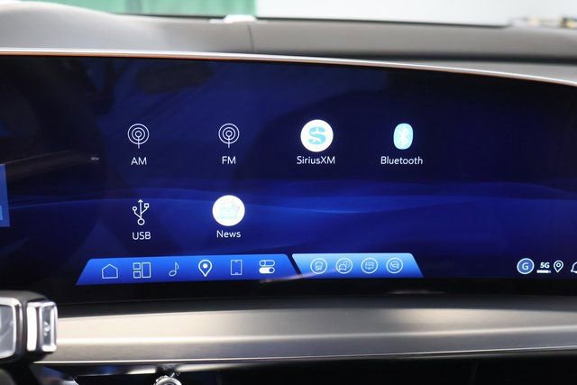 New 2026 Cadillac Lyriq Signature Luxury image 19