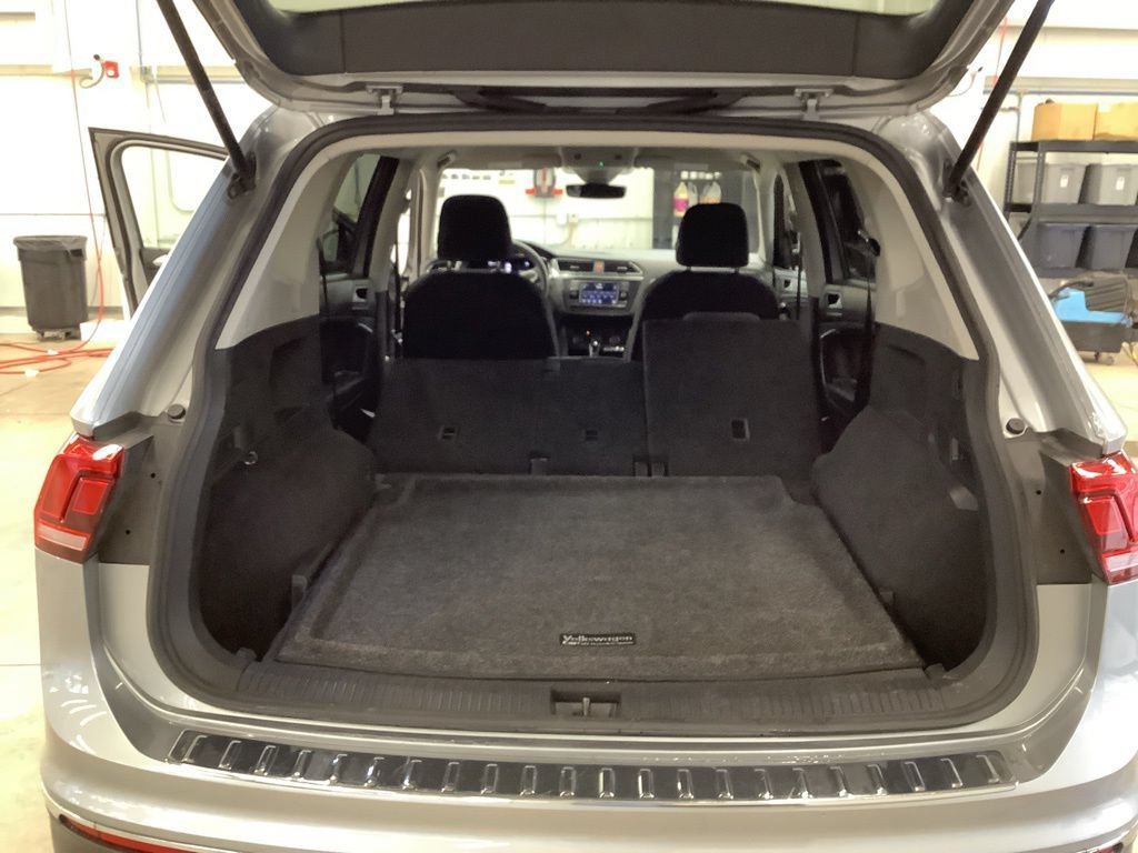 Used 2023 Volkswagen Tiguan S w/ Driver Assistance Package AWD/4WD image 18