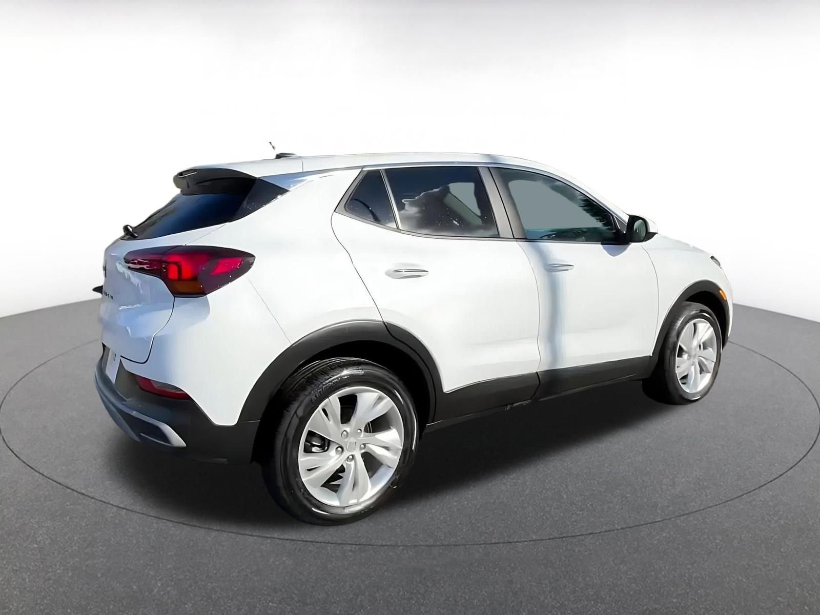 Used 2025 Buick Encore GX Preferred AWD/4WD image 14
