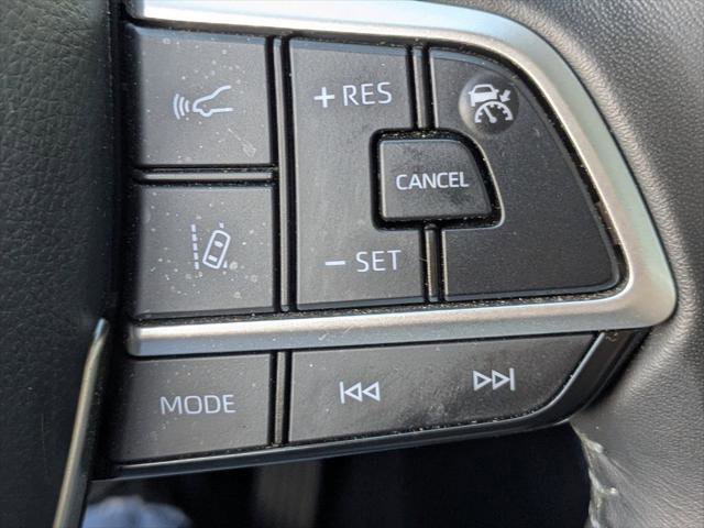 Certified 2024 Toyota Highlander XLE image 24