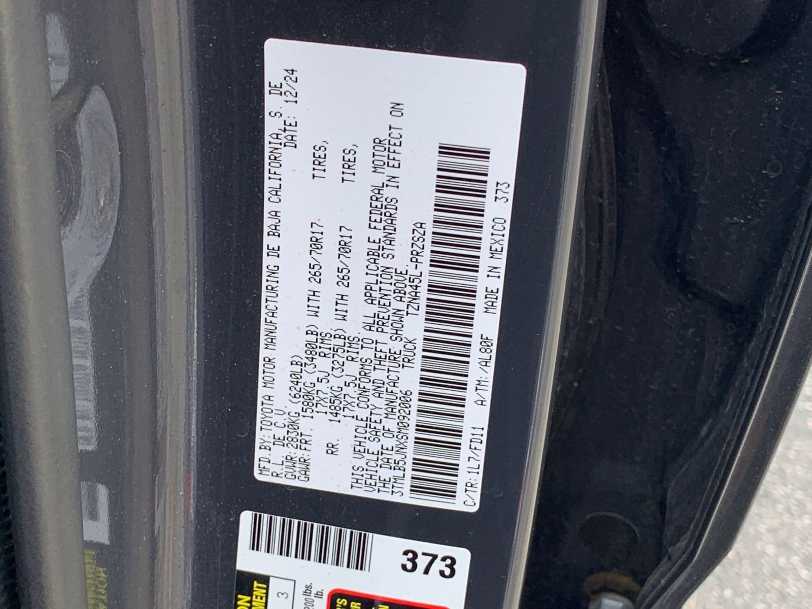 Used 2025 Toyota Tacoma TRD Off-Road image 27