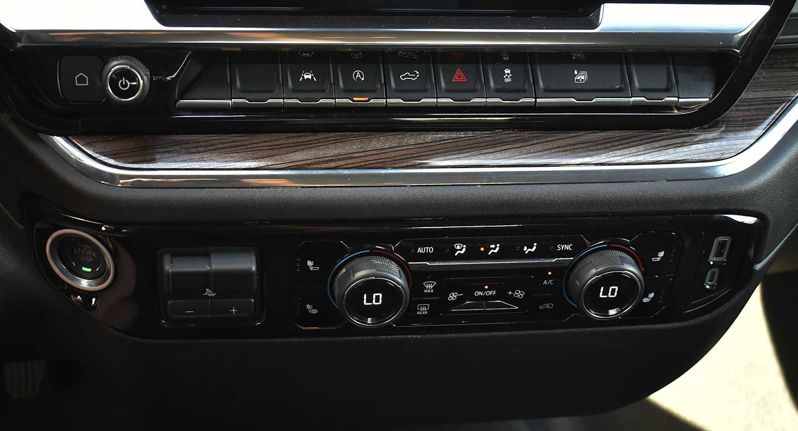 Used 2025 Chevrolet Silverado 1500 LT image 17