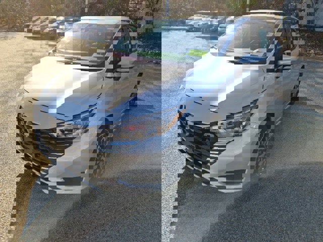 New 2025 Nissan Versa SV w/ Trunk Package image 5