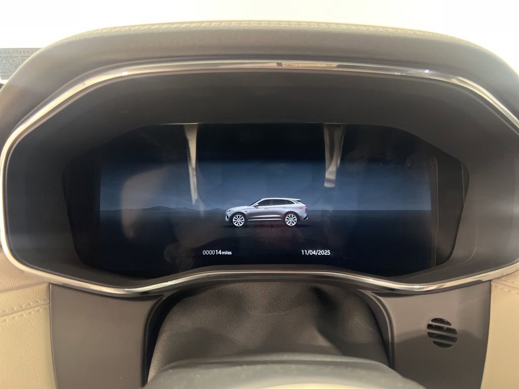 New 2026 Jaguar F-PACE R-Dynamic S image 15