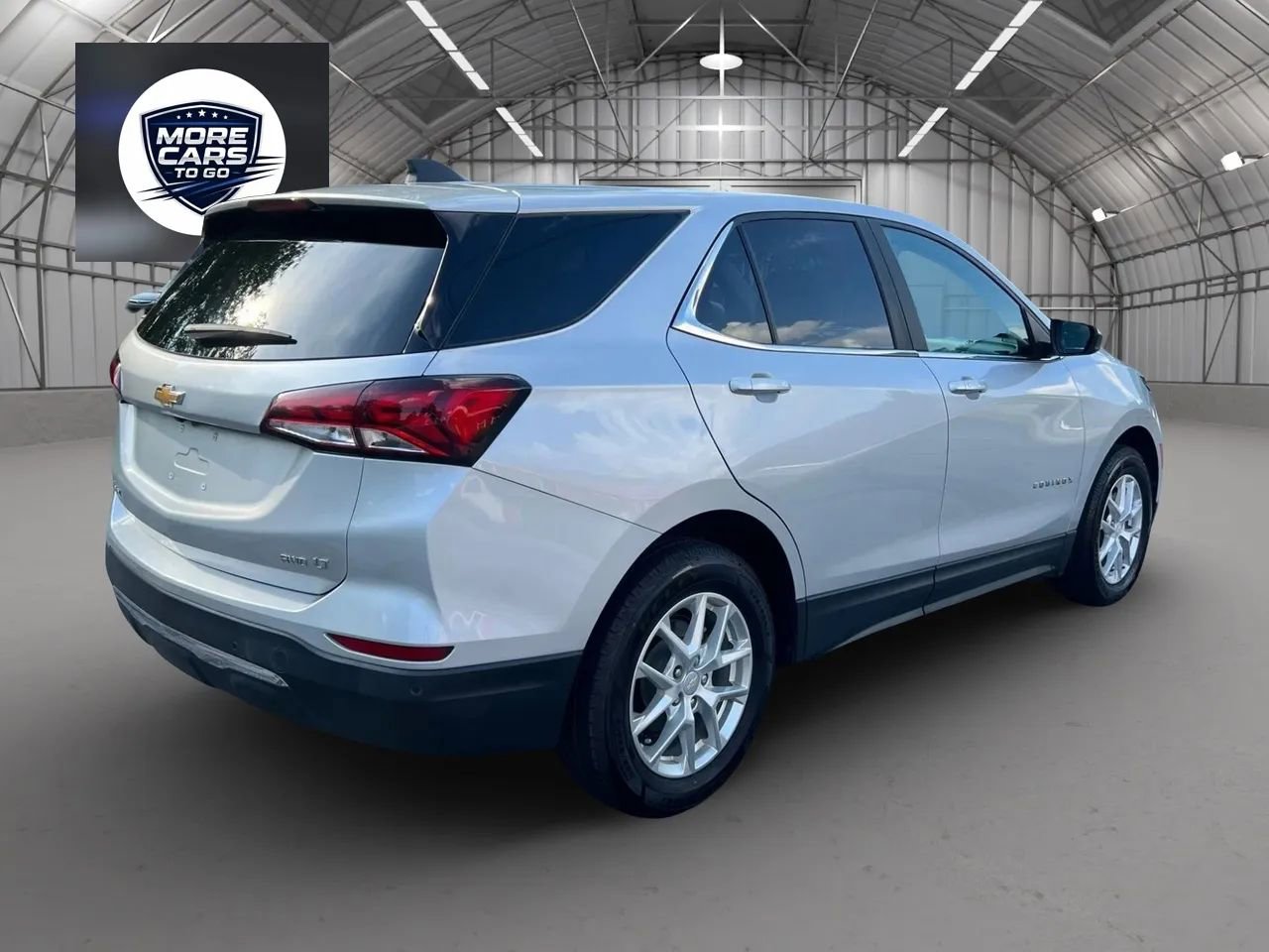 Used 2022 Chevrolet Equinox LT w/ Driver Convenience Package image 4