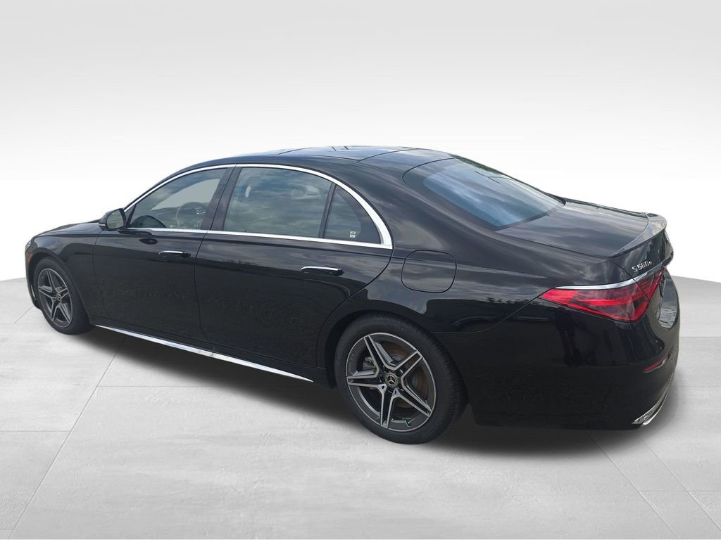 New 2026 Mercedes-Benz S 580e 4MATIC Sedan image 3