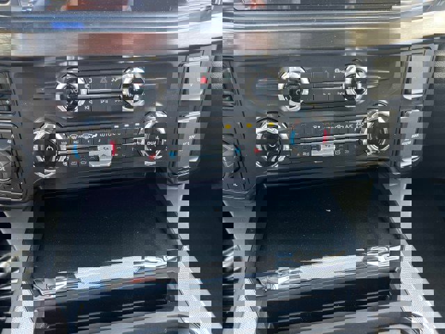 New 2025 Ford F350 Lariat w/ Lariat Ultimate Package image 13