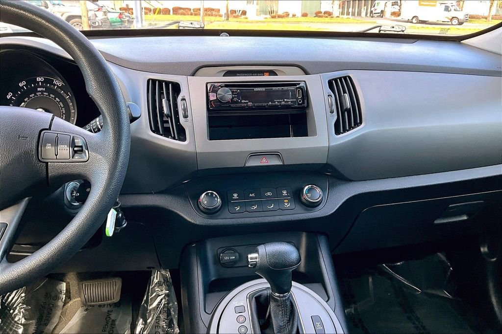 Used 2014 Kia Sportage LX image 8