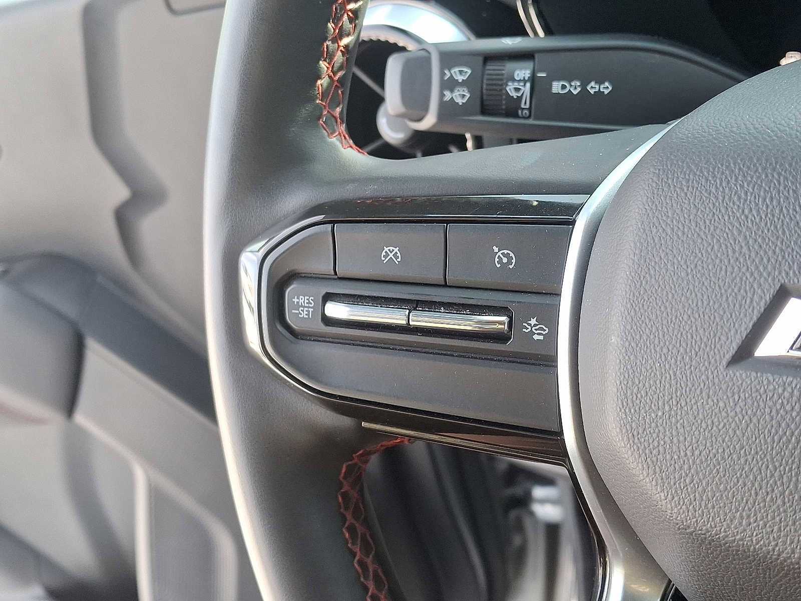 Used 2024 Chevrolet Colorado Z71 w/ Z71 Convenience Package 2 image 22