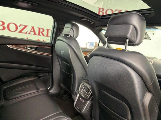 Used 2018 Lincoln MKX Reserve w/ Driver Assistance Package image 19