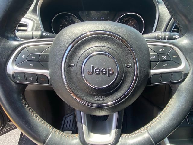 Used 2020 Jeep Compass Latitude FWD image 17