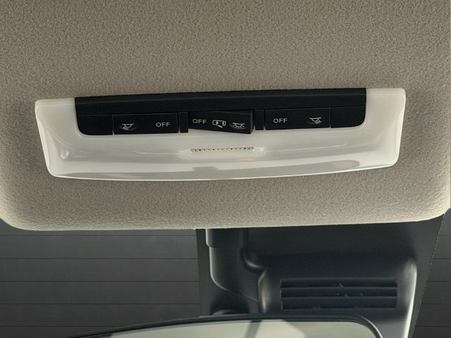 Certified 2025 Nissan Versa S w/ Trunk Package FWD image 19