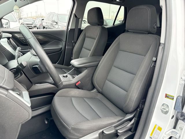 Used 2023 GMC Terrain SLE image 11