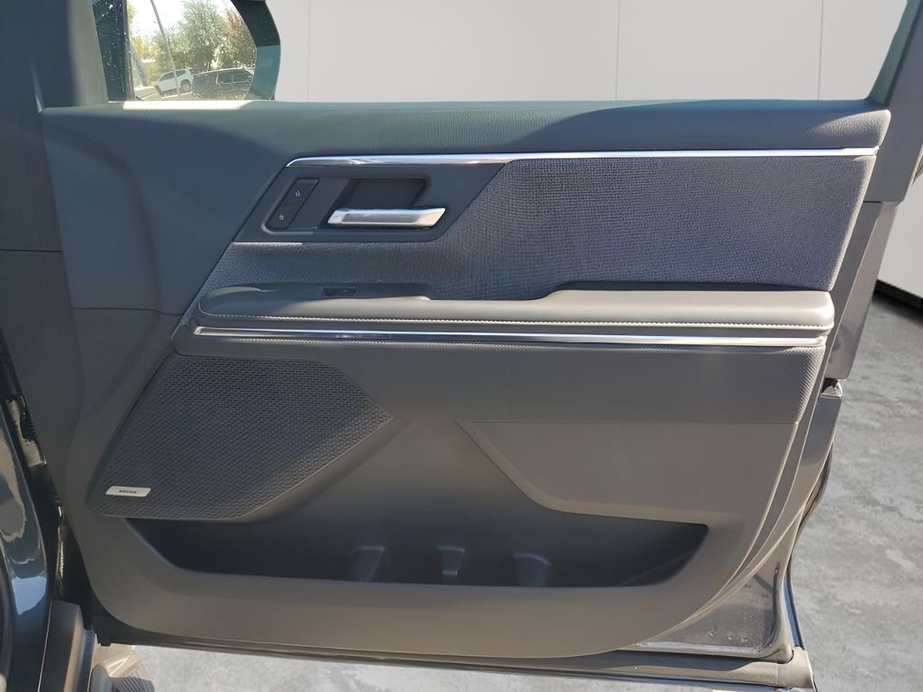 New 2026 GMC Sierra EV Elevation w/ Premium Package AWD/4WD image 15