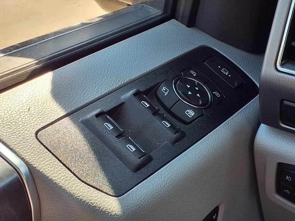 Used 2022 Ford F350 Limited image 15