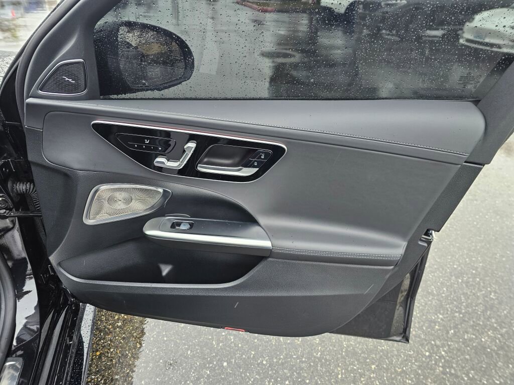 Used 2024 Mercedes-Benz C 63 AMG S image 10