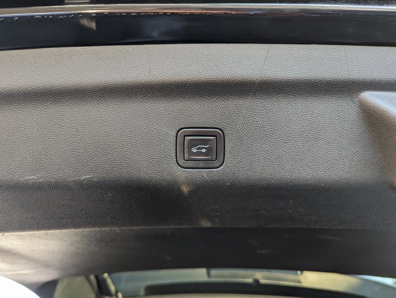 Used 2023 Cadillac Escalade V image 58