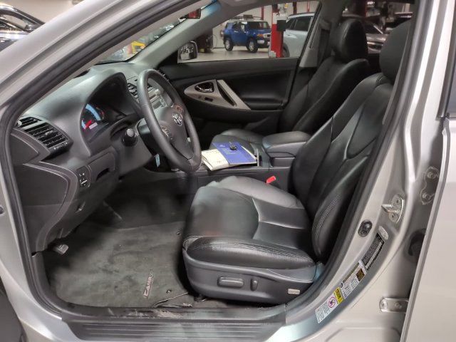 Used 2009 Toyota Camry SE FWD image 13