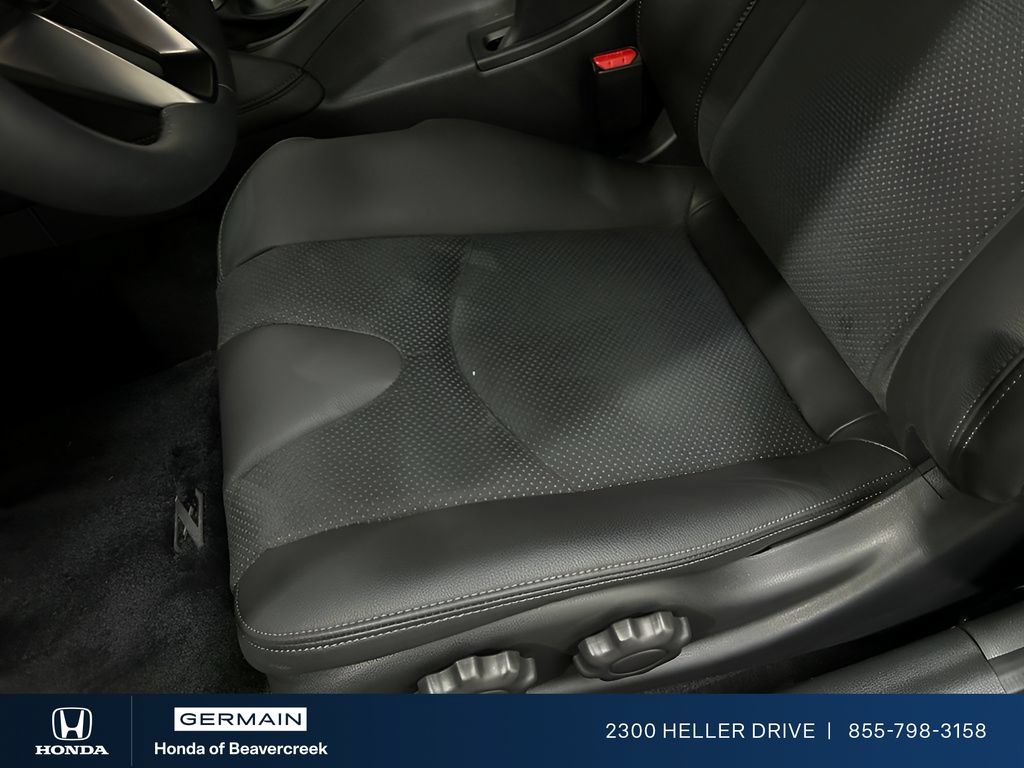 Used 2024 Nissan Z Performance w/ Floor Mat Package RWD image 19