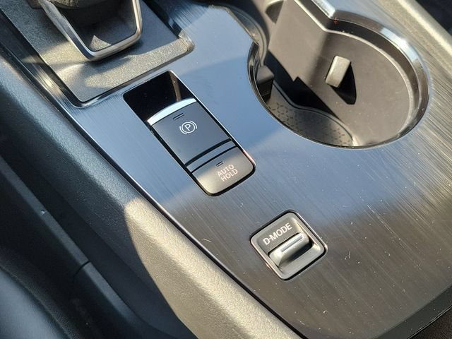 Certified 2024 Nissan Rogue SV w/ SV Premium Package FWD image 34