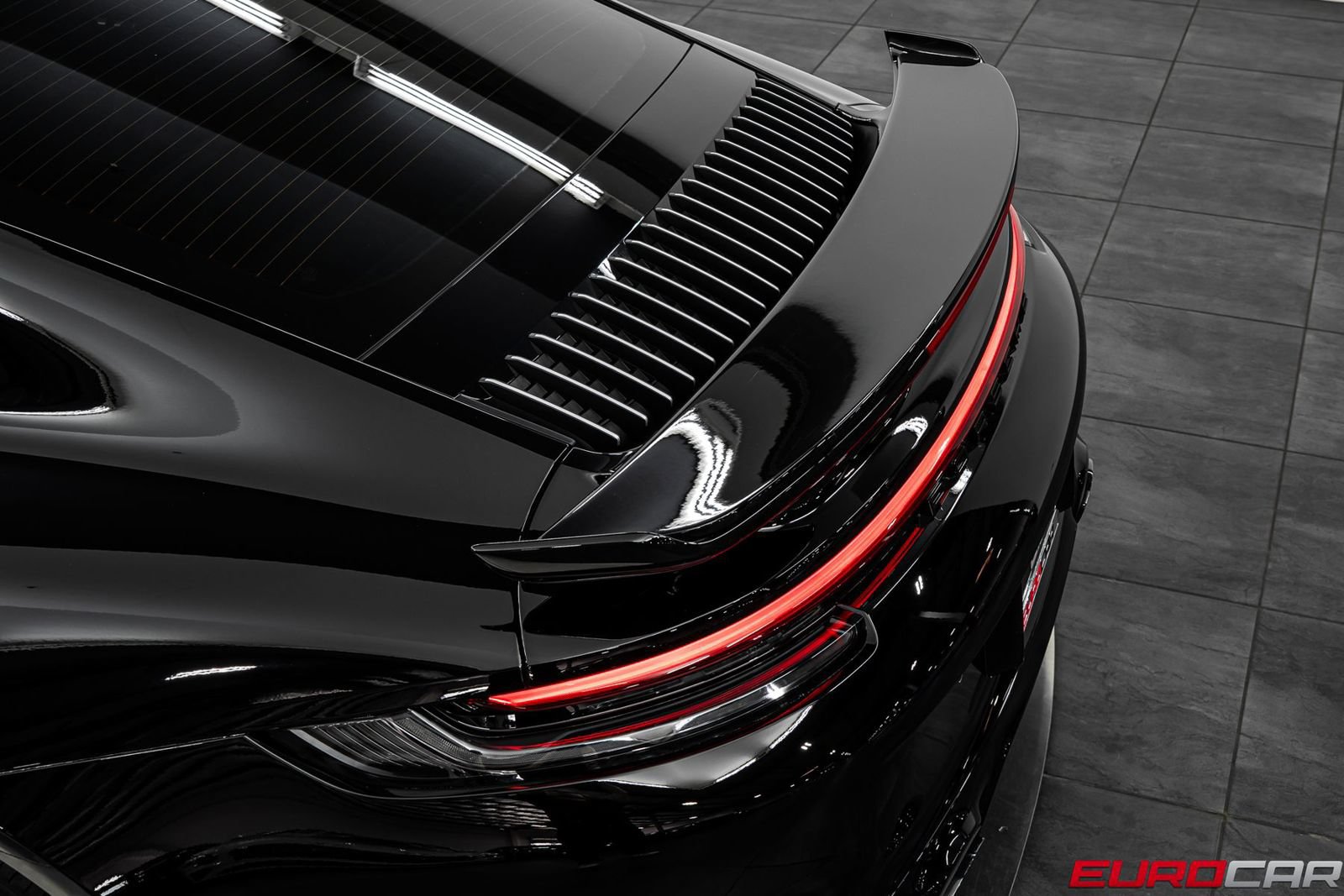 Used 2025 Porsche 911 Turbo AWD/4WD image 18