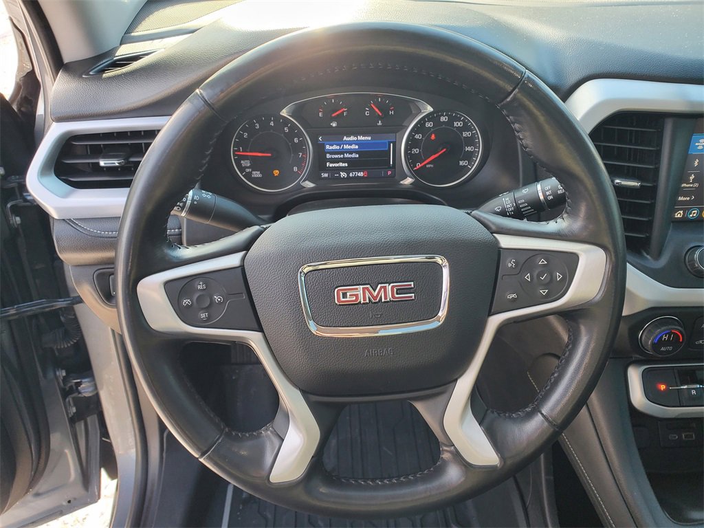Used 2020 GMC Acadia SLT w/ Premium Package image 16