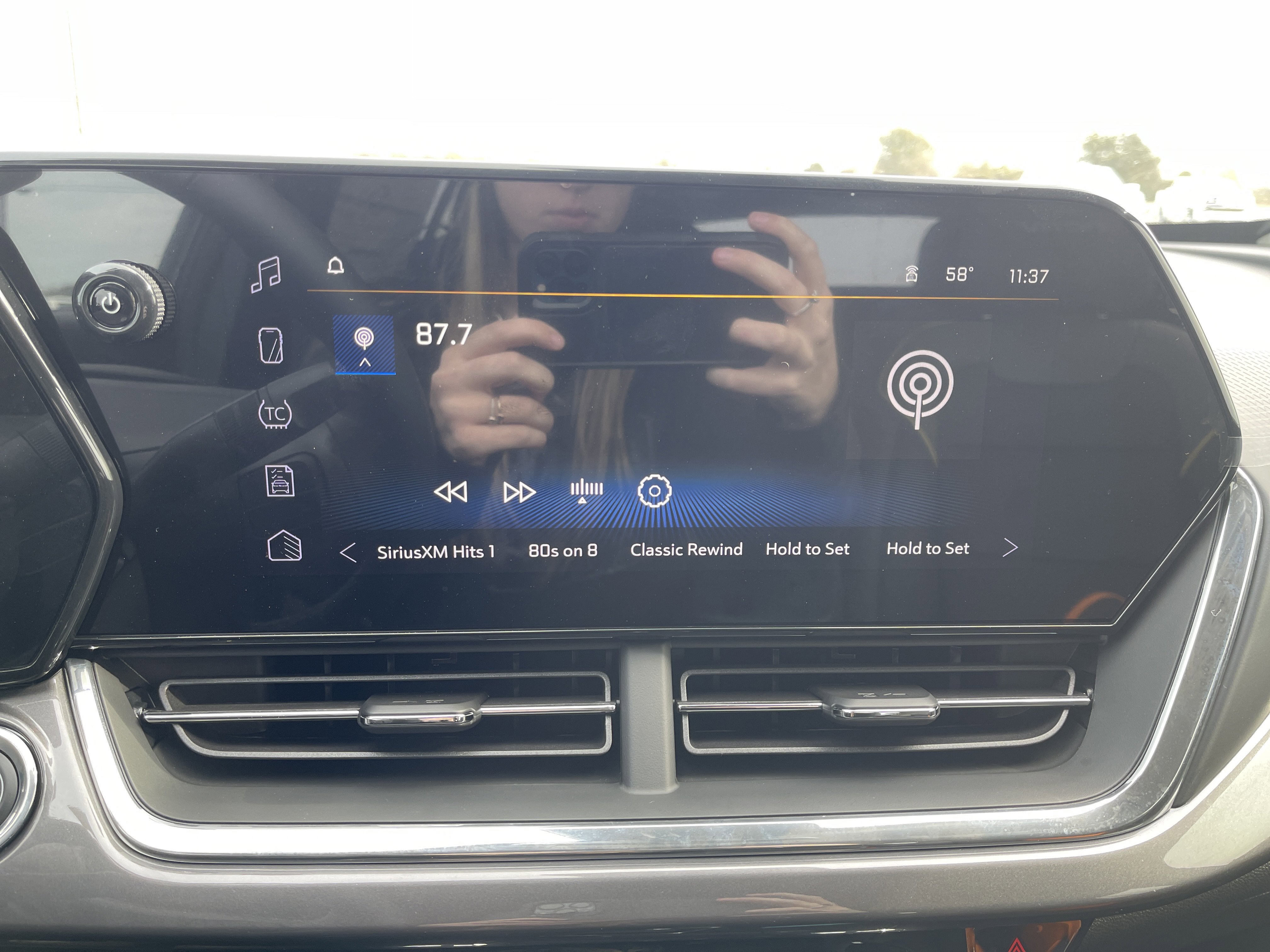 New 2026 Chevrolet Trax ACTIV w/ Driver Confidence Package image 23