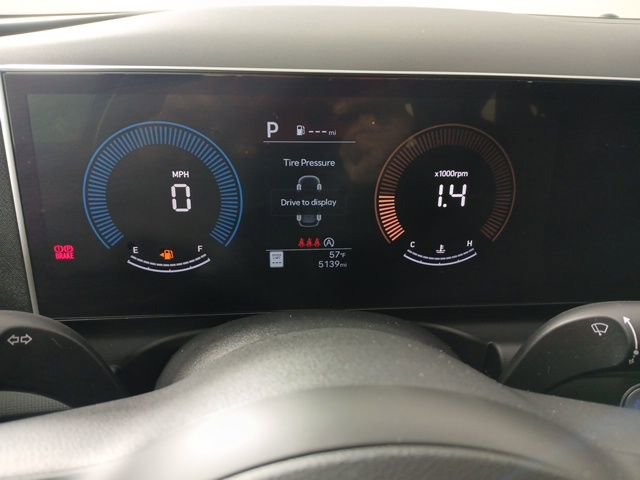 Used 2025 Hyundai Tucson SE image 13