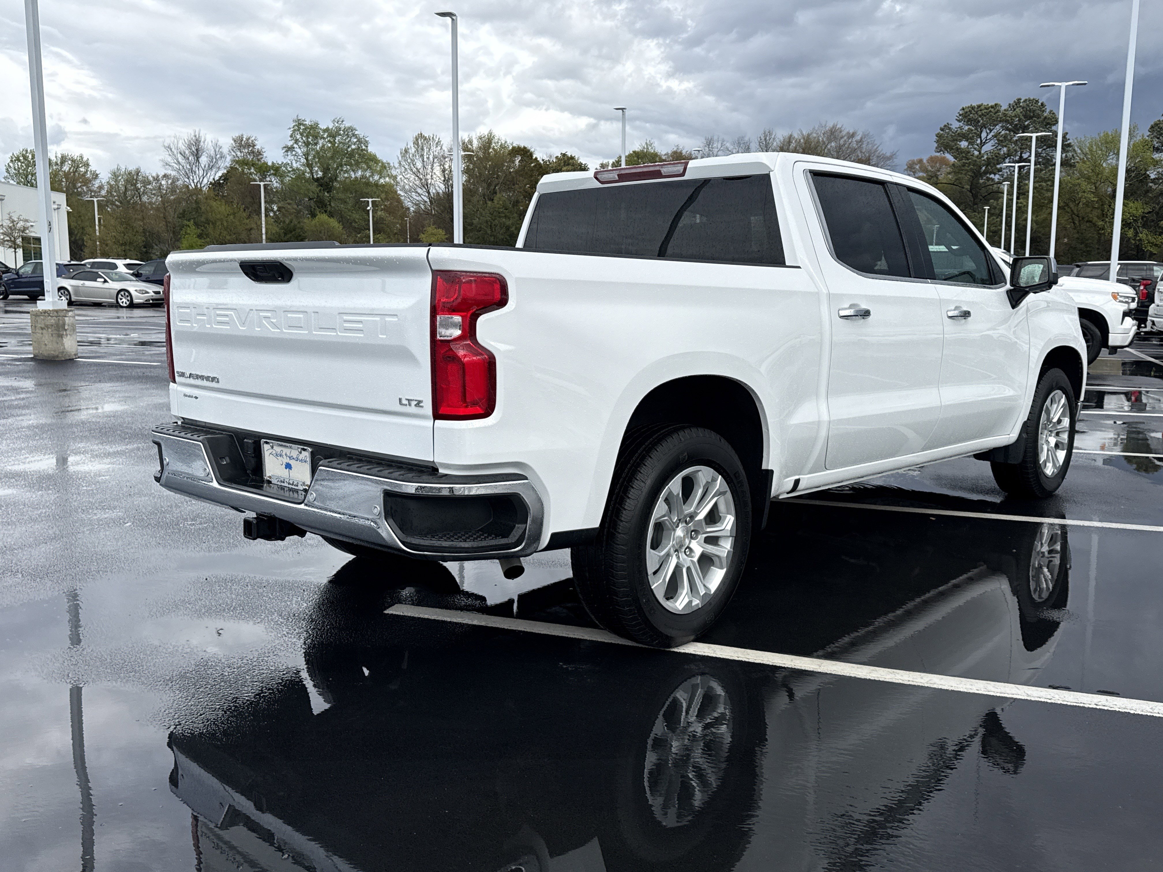 Certified 2024 Chevrolet Silverado 1500 LTZ image 14