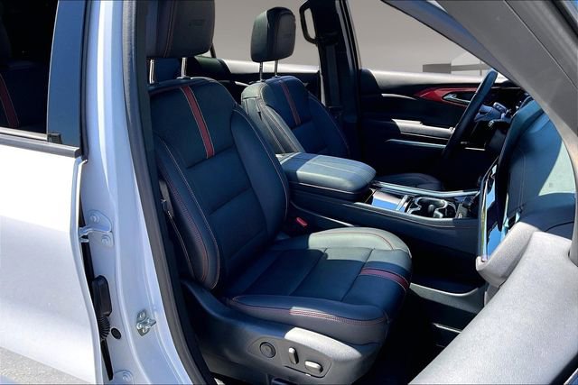 Used 2024 Chevrolet Traverse RS w/ LPO, Floor Liner Package AWD/4WD image 27