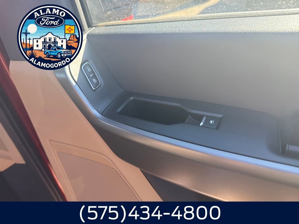 New 2026 Ford F250 XLT w/ FX4 Off-Road Package image 14