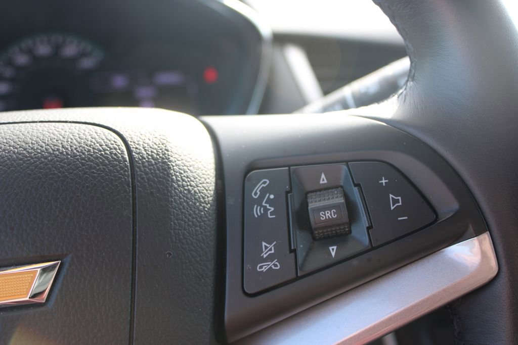 Used 2020 Chevrolet Trax LT w/ LT Convenience Package image 35