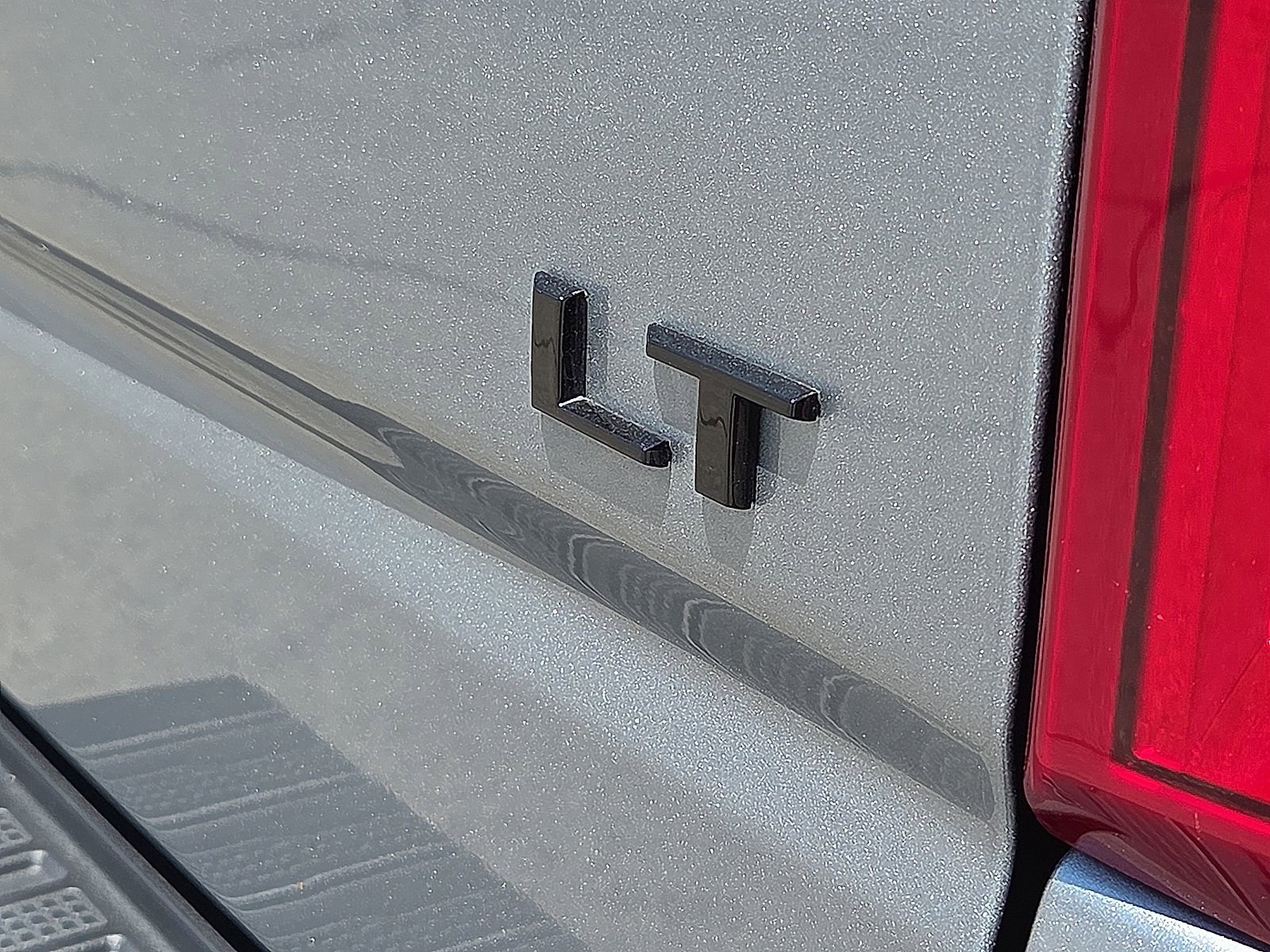 Used 2024 Chevrolet Silverado 1500 LT Trail Boss w/ LT Trail Boss Premium Package AWD/4WD image 8