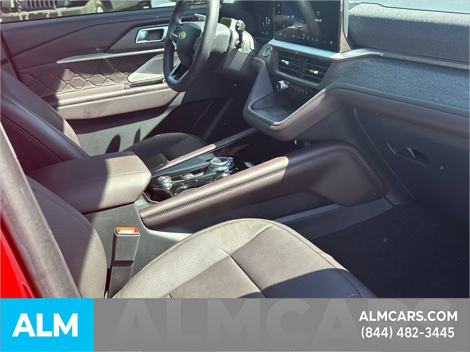 Used 2025 Ford Explorer Platinum w/ Ultimate Package RWD image 33