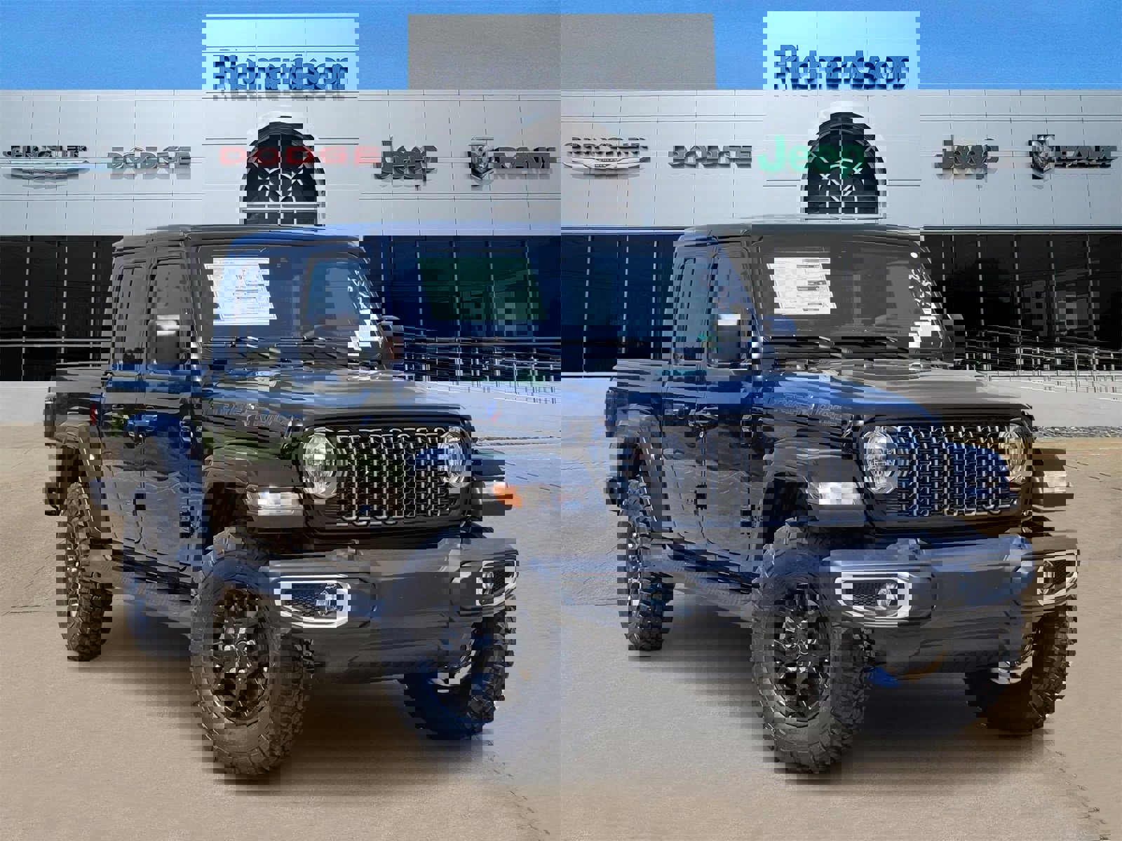 New 2025 Jeep Gladiator Sport