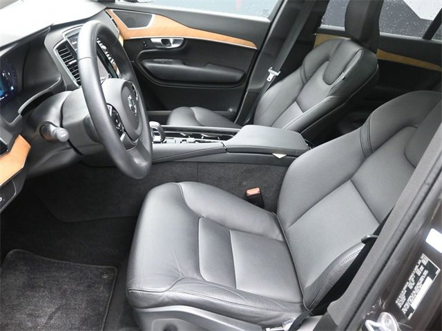 Used 2024 Volvo XC90 B5 Plus image 18