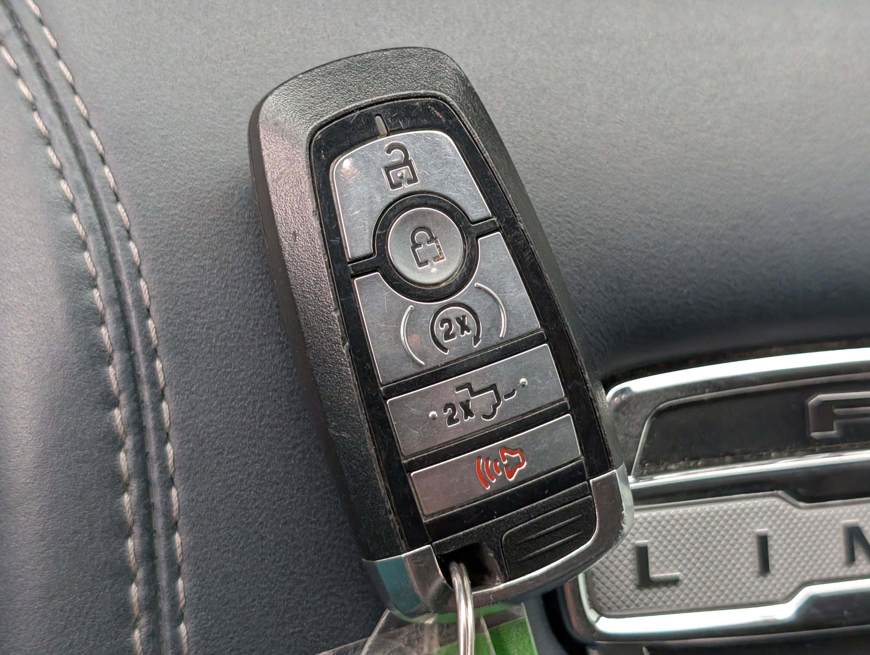 Used 2023 Ford F150 Limited image 33