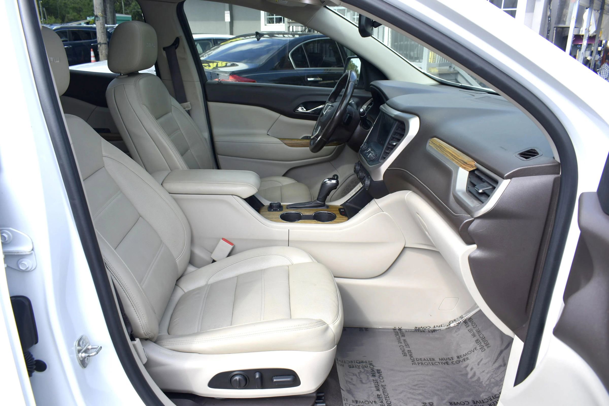 Used 2017 GMC Acadia Denali w/ Technology Package image 14