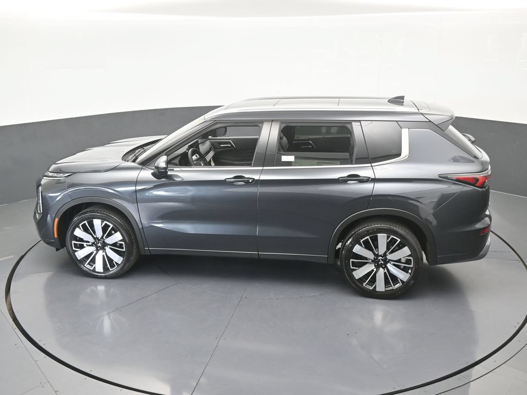 New 2026 Mitsubishi Outlander SEL FWD image 54