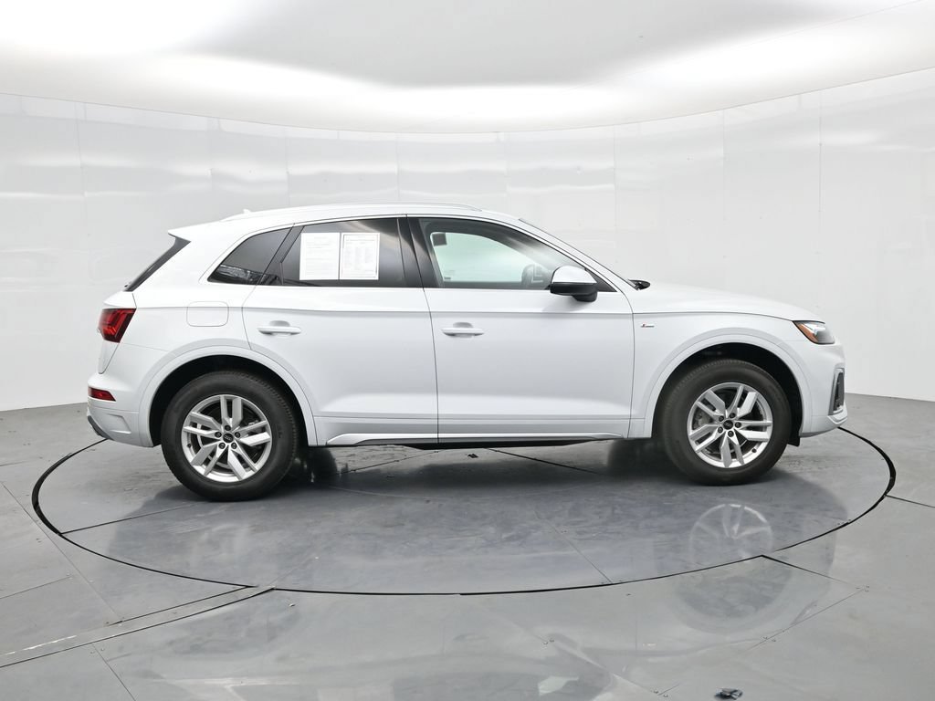 Used 2023 Audi Q5 2.0T Premium w/ Convenience Package AWD/4WD image 31