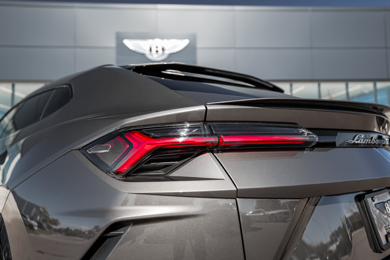 Used 2021 Lamborghini Urus AWD/4WD image 10