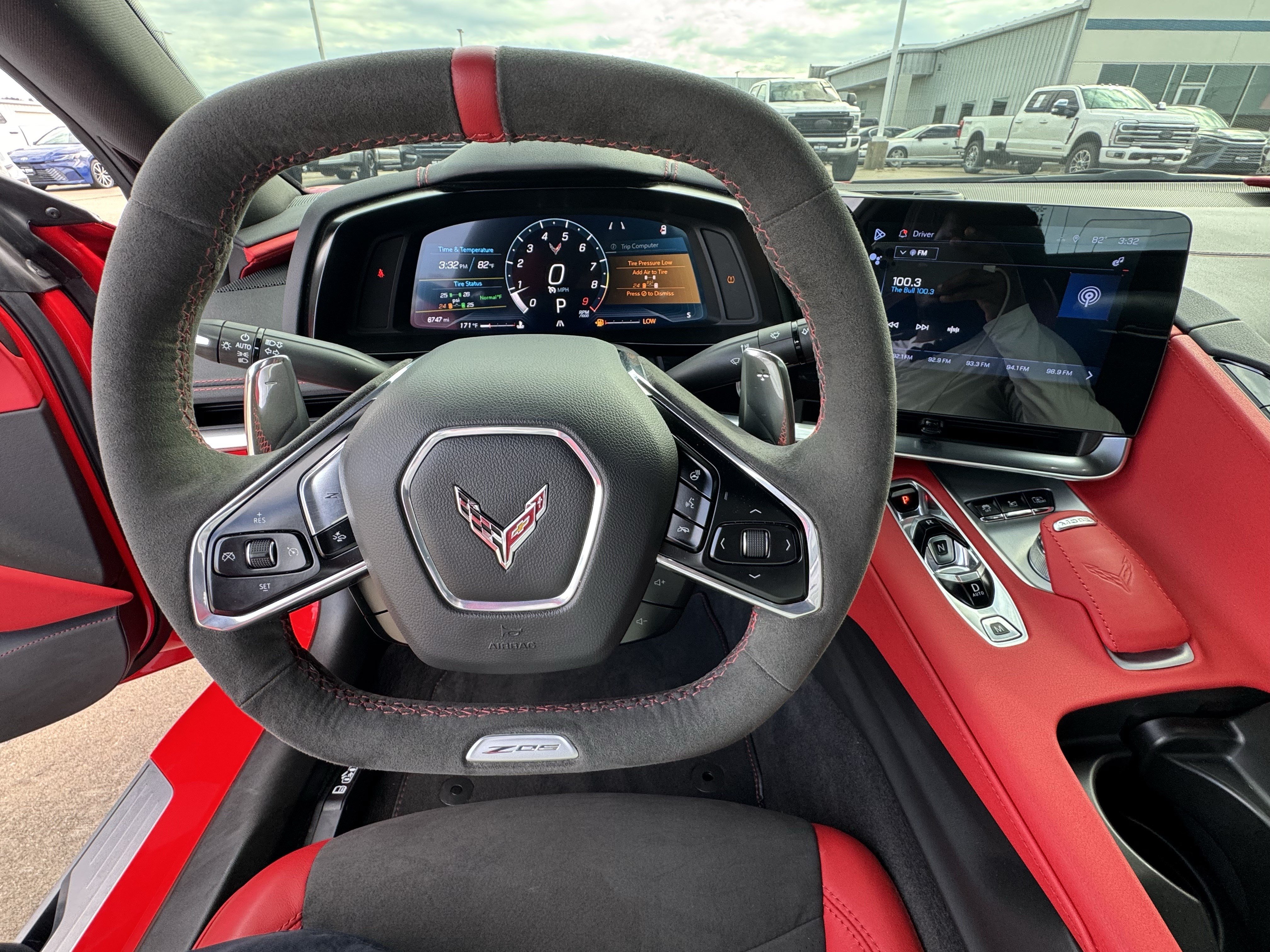 Used 2024 Chevrolet Corvette Z06 RWD image 20