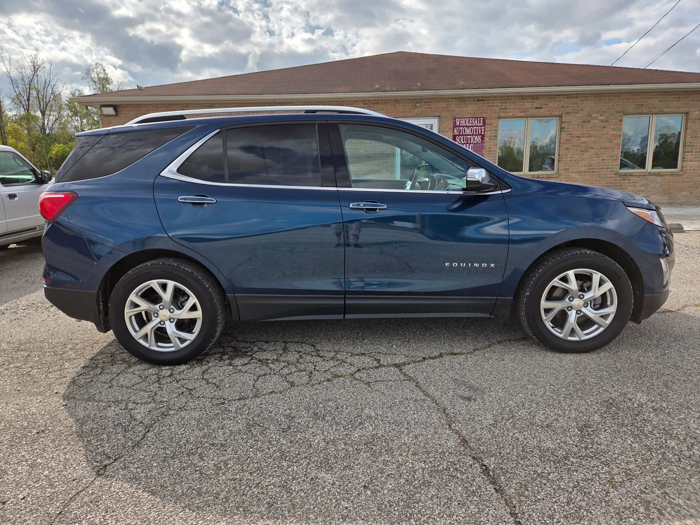 Used 2020 Chevrolet Equinox Premier image 4