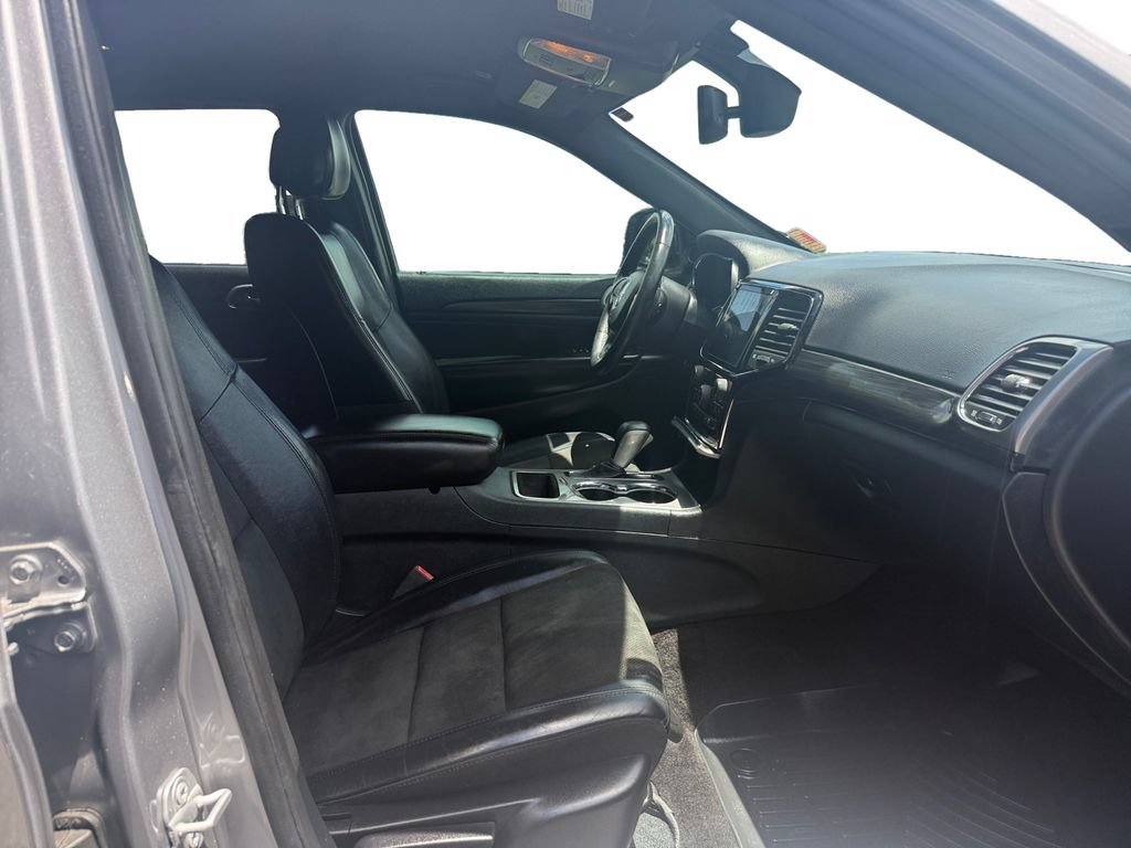 Used 2019 Jeep Grand Cherokee Altitude RWD image 15