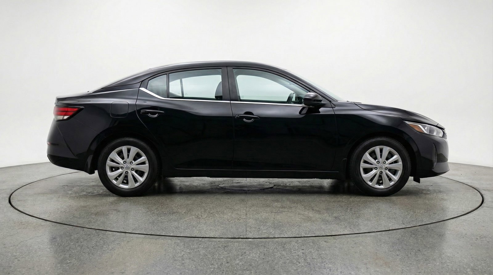 Used 2025 Nissan Sentra S FWD image 8