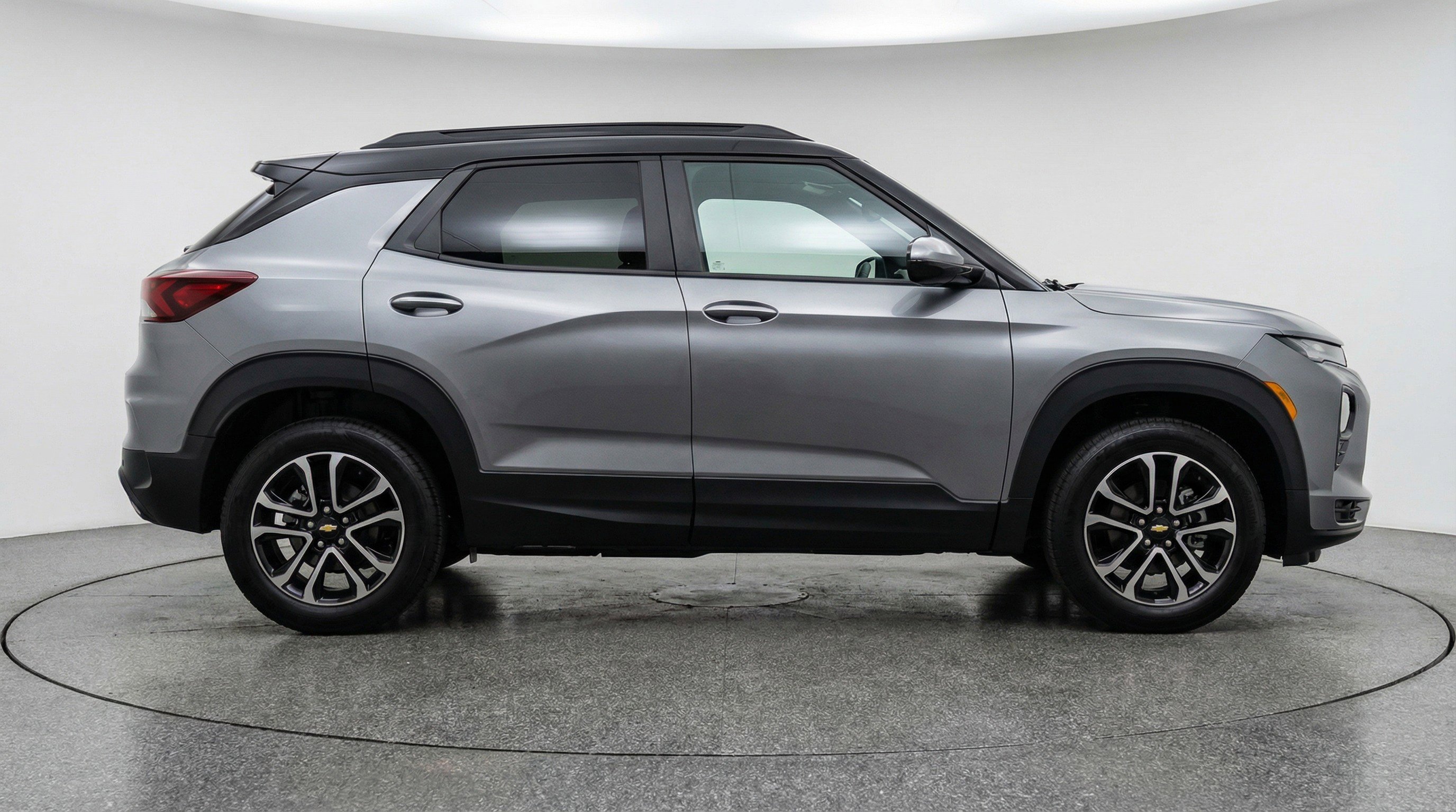 Used 2025 Chevrolet TrailBlazer LT FWD image 11